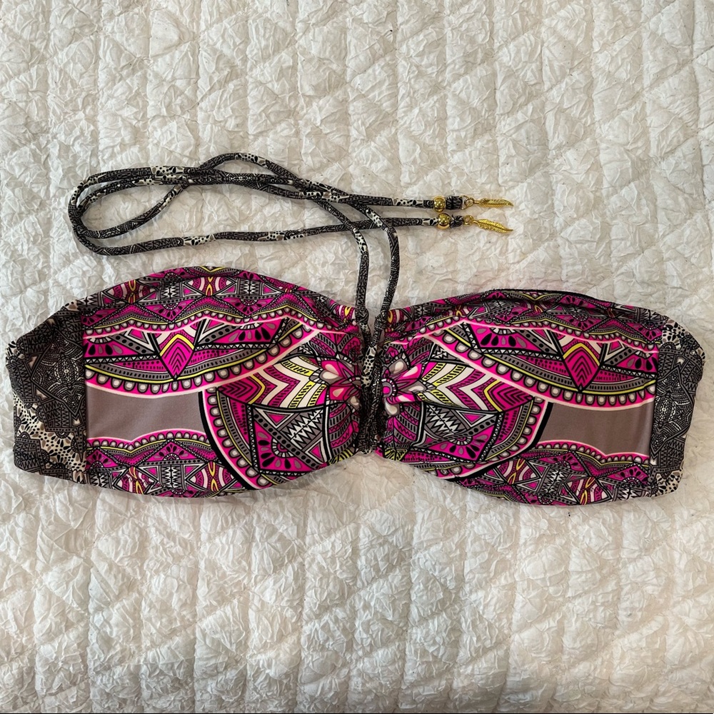 Jessica Simpson paisley swim top